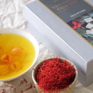 yen-sao-chung-saffron-su-ket-hop-hoan-hao