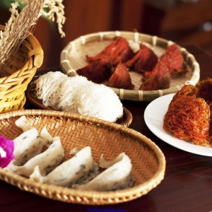 cong-dung-cua-yen-sao-voi-he-tieu-hoa-ban-co-biet-cach-an-yen-sao-dung-cach