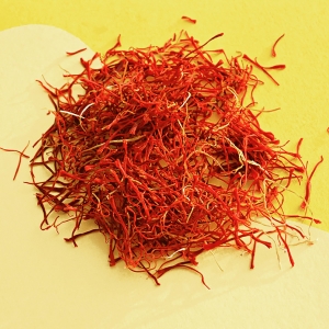 ung-dung-cong-nghe-nano-trong-mi-pham-voi-san-pham-saffron-nano
