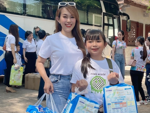 Corset Chuẩn gieo duyên từ thiện