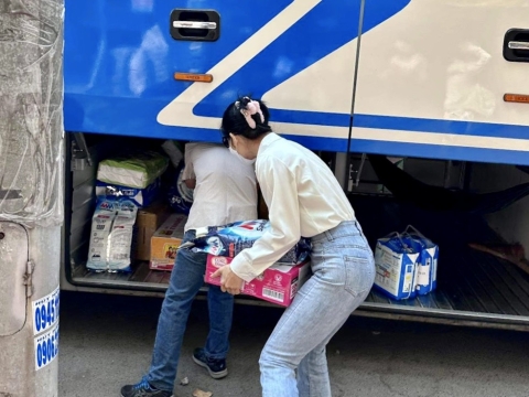 Corset Chuẩn gieo duyên từ thiện